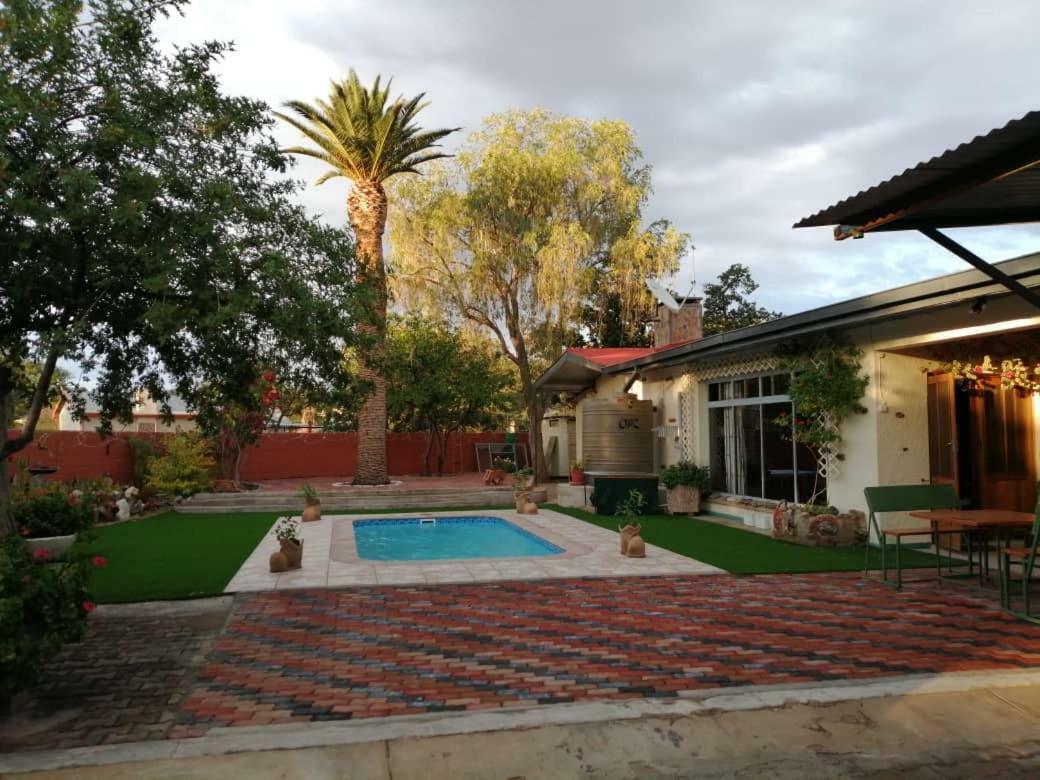 Okahandja Guesthouse Kültér fotó